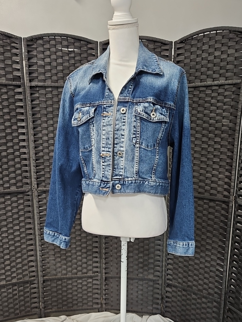 Women’s Classic Blue Denim Jacket